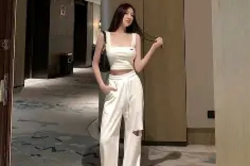 五部塌房逆袭神作：从娱乐圈弃子到文娱巨星的绝地反击之路！